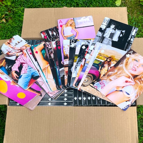 Guess Spring 2004 Catalogue Collectible Playing Cards by Paul Marciano - Picture 4 of 16